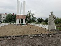 Центральная площадь в п.Горный продолжает благоустраиваться