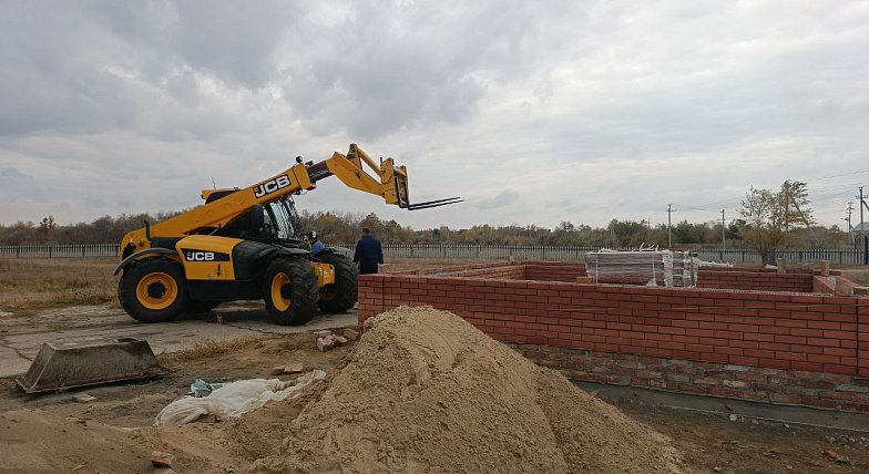 В строительстве часовни на кладбище нужна ваша помощь!