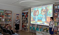 Малыши «Родничка» побывали в детской библиотеке 