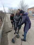 Все на весенний субботник!